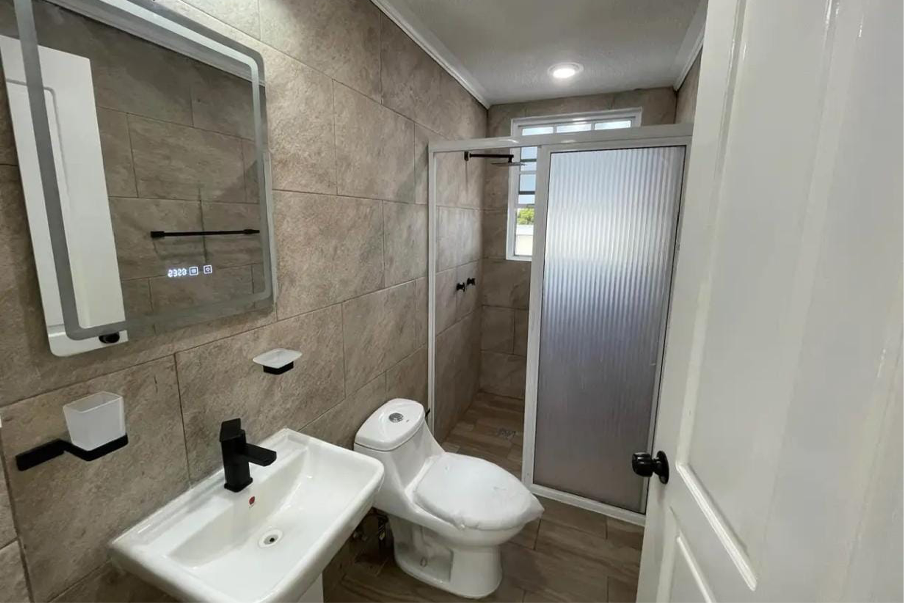 Bonita Casa en Venta Loma del Gallo - Imagen 8