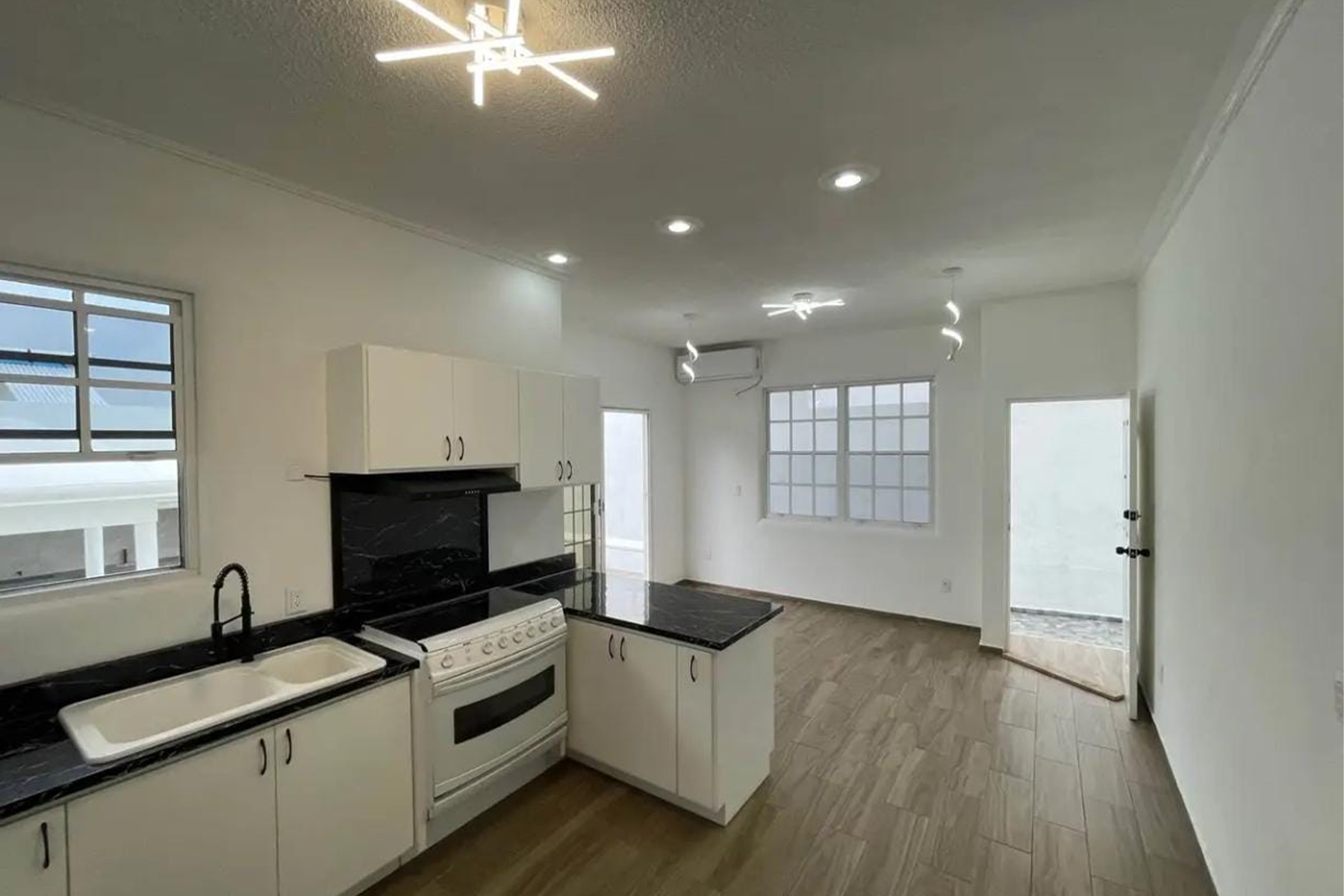 Bonita Casa en Venta Loma del Gallo - Imagen 5