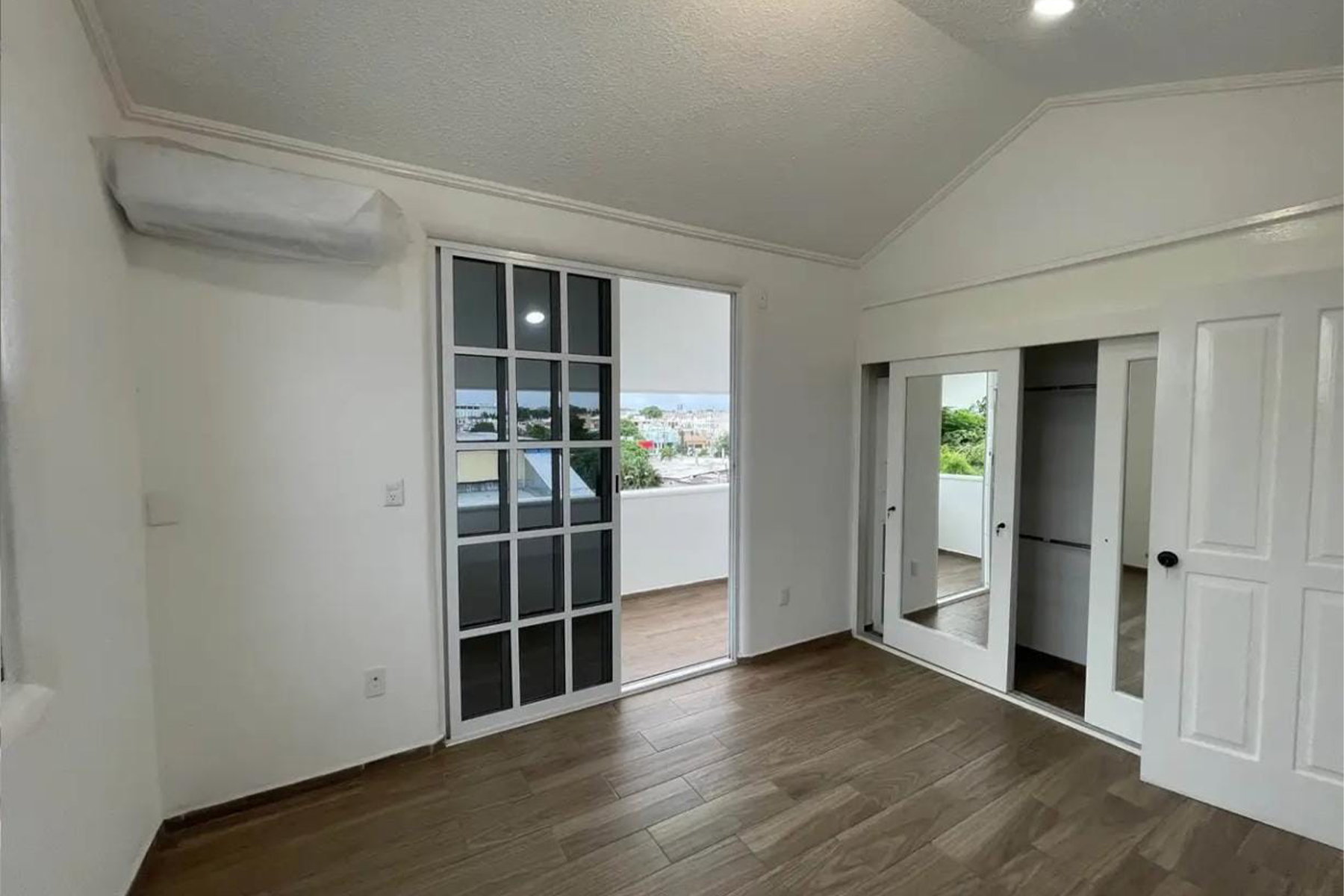 Bonita Casa en Venta Loma del Gallo - Imagen 7